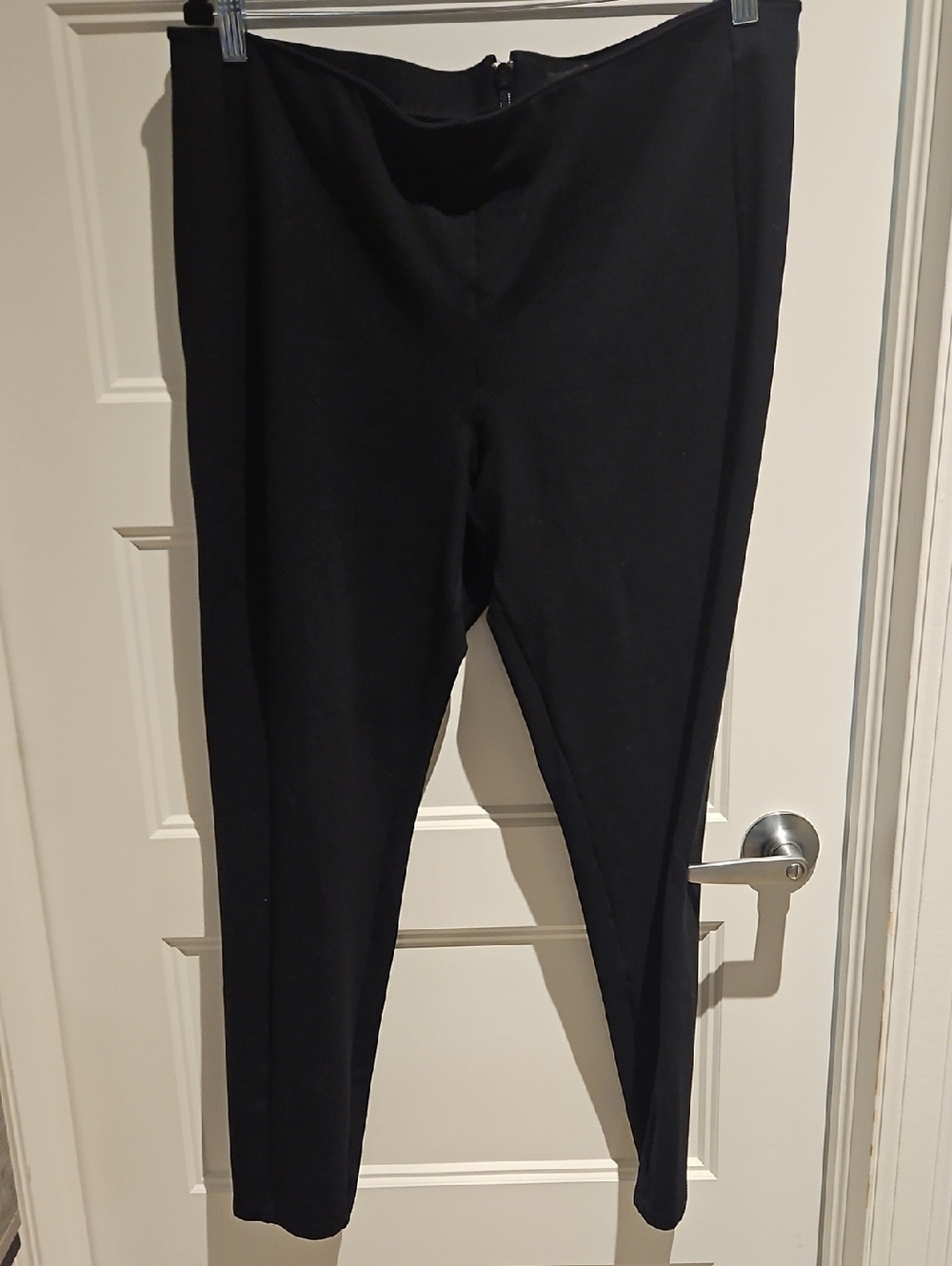 Halogen Black Cropped Ankle Pants